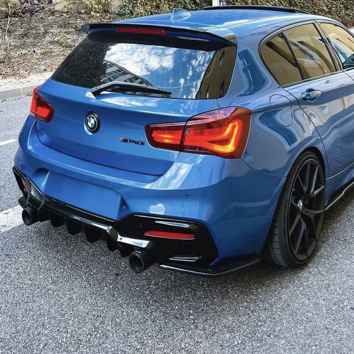 BMW 4 Series 435I/440I (F32/F33/F36) Straight Cut Carbon Exhaust Tips
